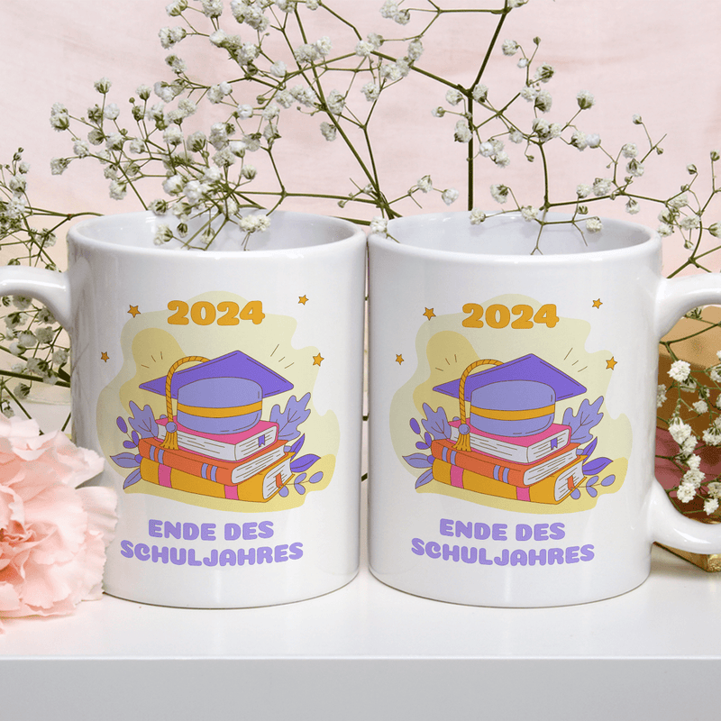 Anlässlich des Endes des Schuljahres - 1x bedruckte Tasse, personalisiertes Geschenk für Absolventen - Adamell.de