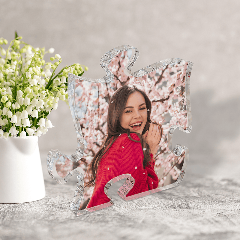 Bild einer lächelnden Frau - das Puzzle, personalisiertes Geschenk für Frau - Adamell.de