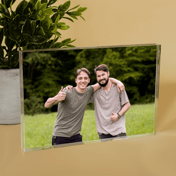 Bild von Freunden - Druck auf Glas, personalisiertes Geschenk für Freund - Adamell.de