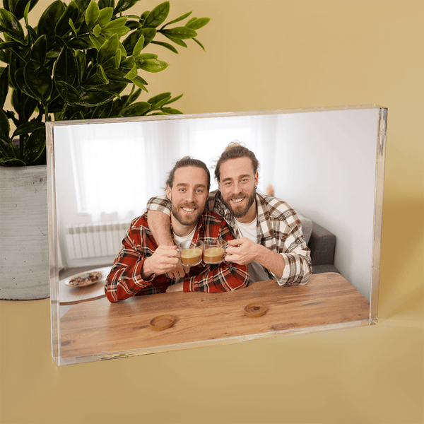 Foto der Brüder - Druck auf Glas, personalisiertes Geschenk für Bruder - Adamell.de