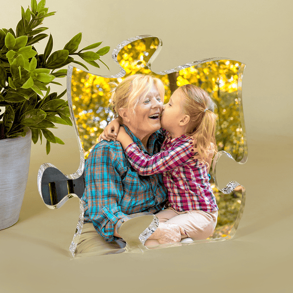 Foto von Enkelin und Oma - Druck auf Glas - das Puzzle, personalisiertes Geschenk für Oma - Adamell.de