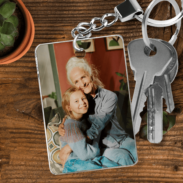 Foto von Enkelin und Oma - Schlüsselanhänger, personalisiertes Geschenk für Oma - Adamell.de