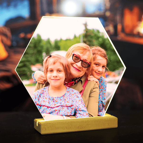 Foto von Enkelkindern mit Oma - Druck auf Glas, personalisiertes Geschenk für Oma - Adamell.de