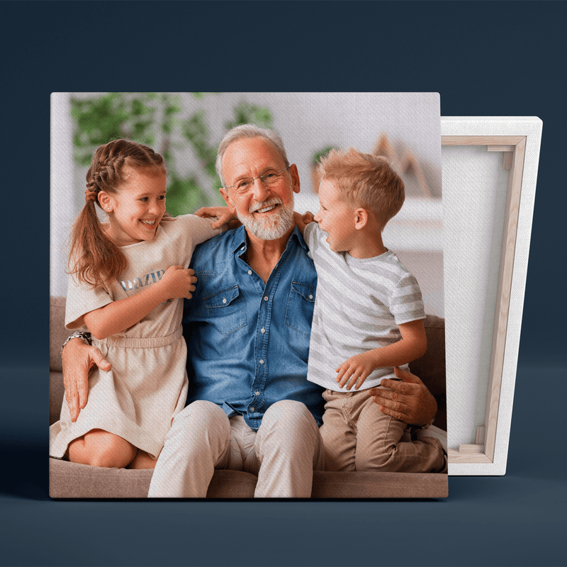 Foto von Enkelkindern mit Opa - Druck auf Leinwand, personalisiertes Geschenk für Opa - Adamell.de