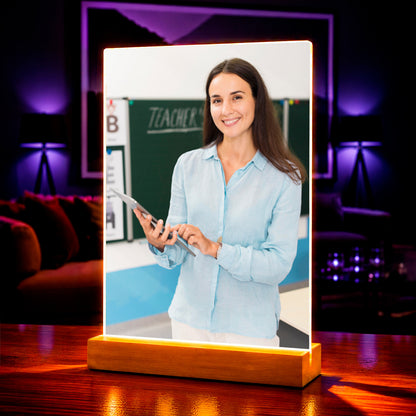 Foto auf Acrylglas Lehrerin im Klassenzimmer — Geschenk für Lehrer