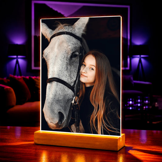 Foto auf Acrylglas Mädchen mit Pferd — Geschenk für Freundin