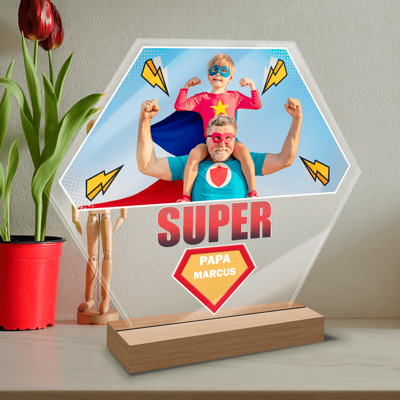 Papa Superhero - Druck auf Glas, personalisiertes Geschenk für Papa - Adamell.de