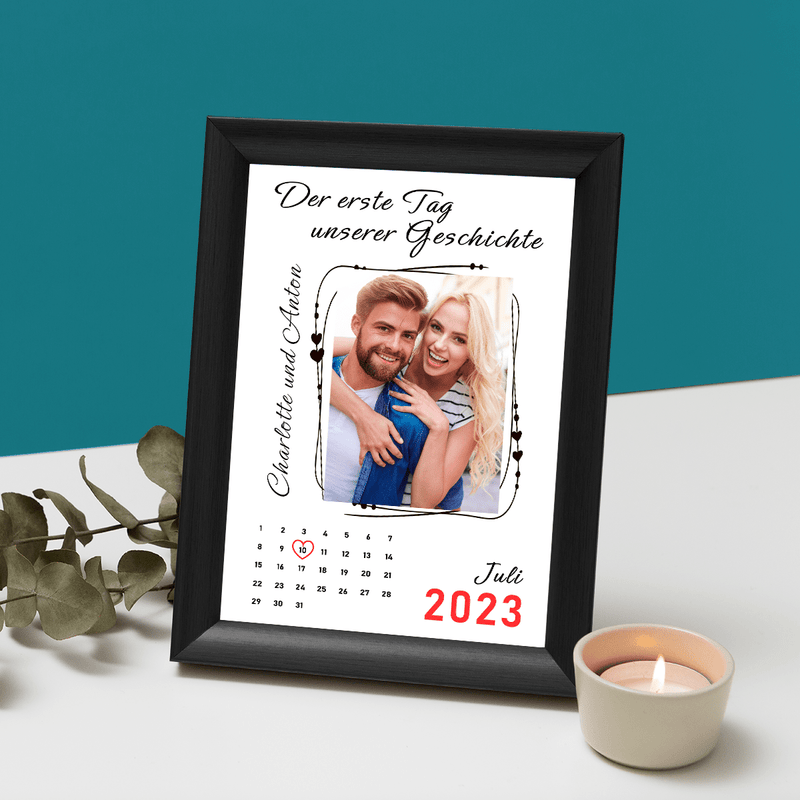 Unsere Geschichte Kalender - Druck auf Glas, personalisiertes Geschenk für Paar - Adamell.de