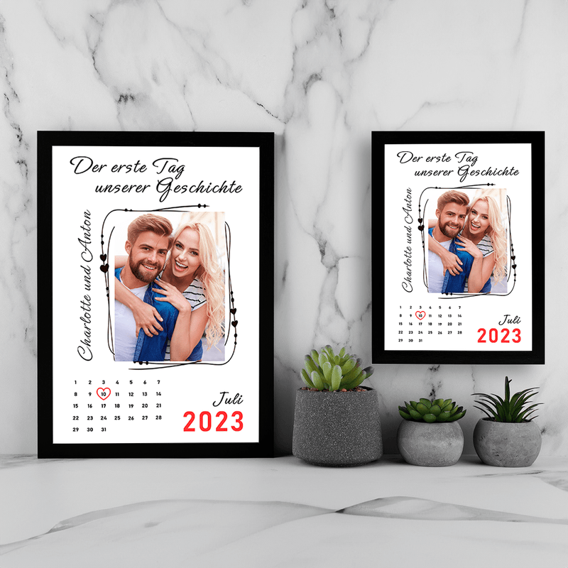 Unsere Geschichte Kalender - Druck auf Glas, personalisiertes Geschenk für Paar - Adamell.de