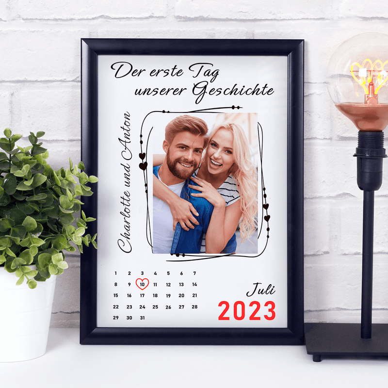 Unsere Geschichte Kalender - Druck auf Glas, personalisiertes Geschenk für Paar - Adamell.de