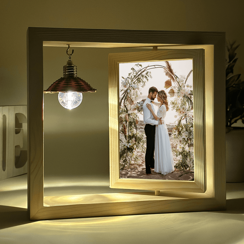 Fotografie des Brautpaares - Druck auf Glas in Holzrahmen + led, personalisiertes Geschenk - Adamell.de