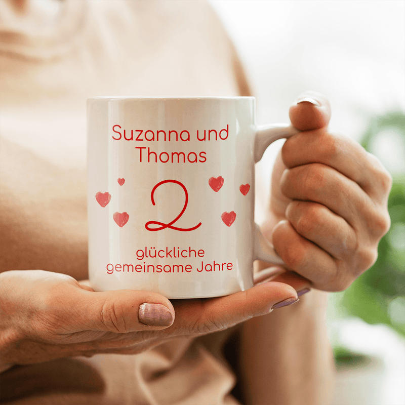 Glückliche gemeinsame Jahre - 1x bedruckte Tasse, personalisiertes Geschenk für Paar - Adamell.de