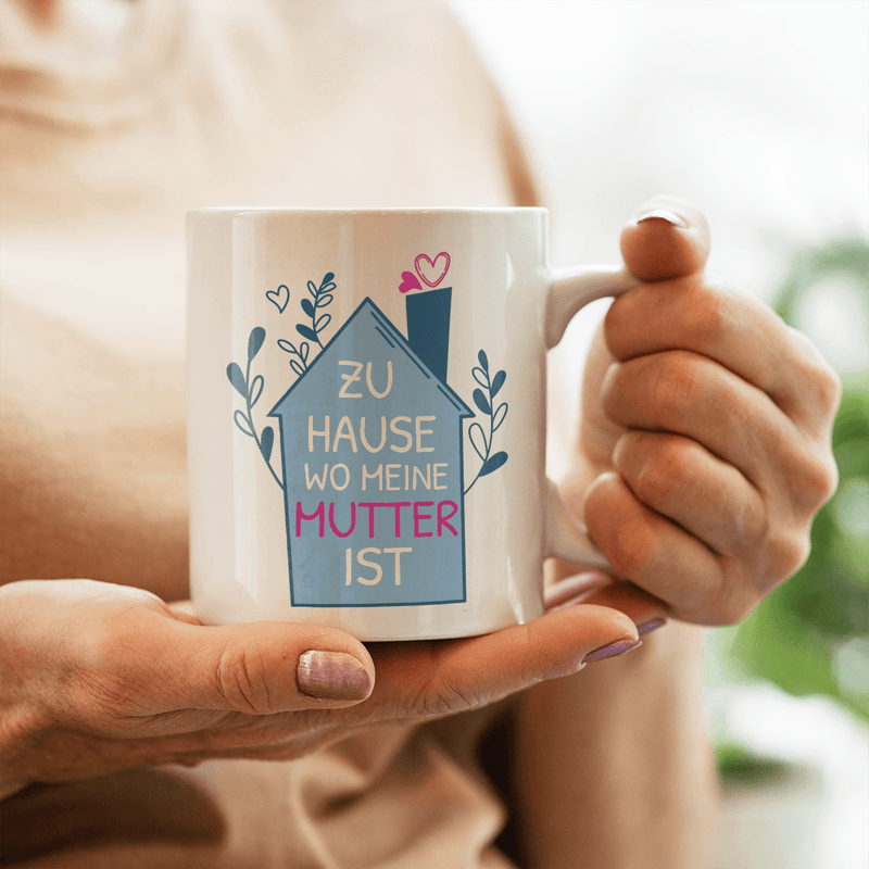 Zuhause ist, wo Mama ist - 1x bedruckte Tasse, personalisiertes Geschenk für Mama - Adamell.de